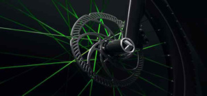 přední kotoučová hydraulická brzda s ABS