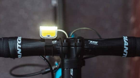 přední led světlo na kolo